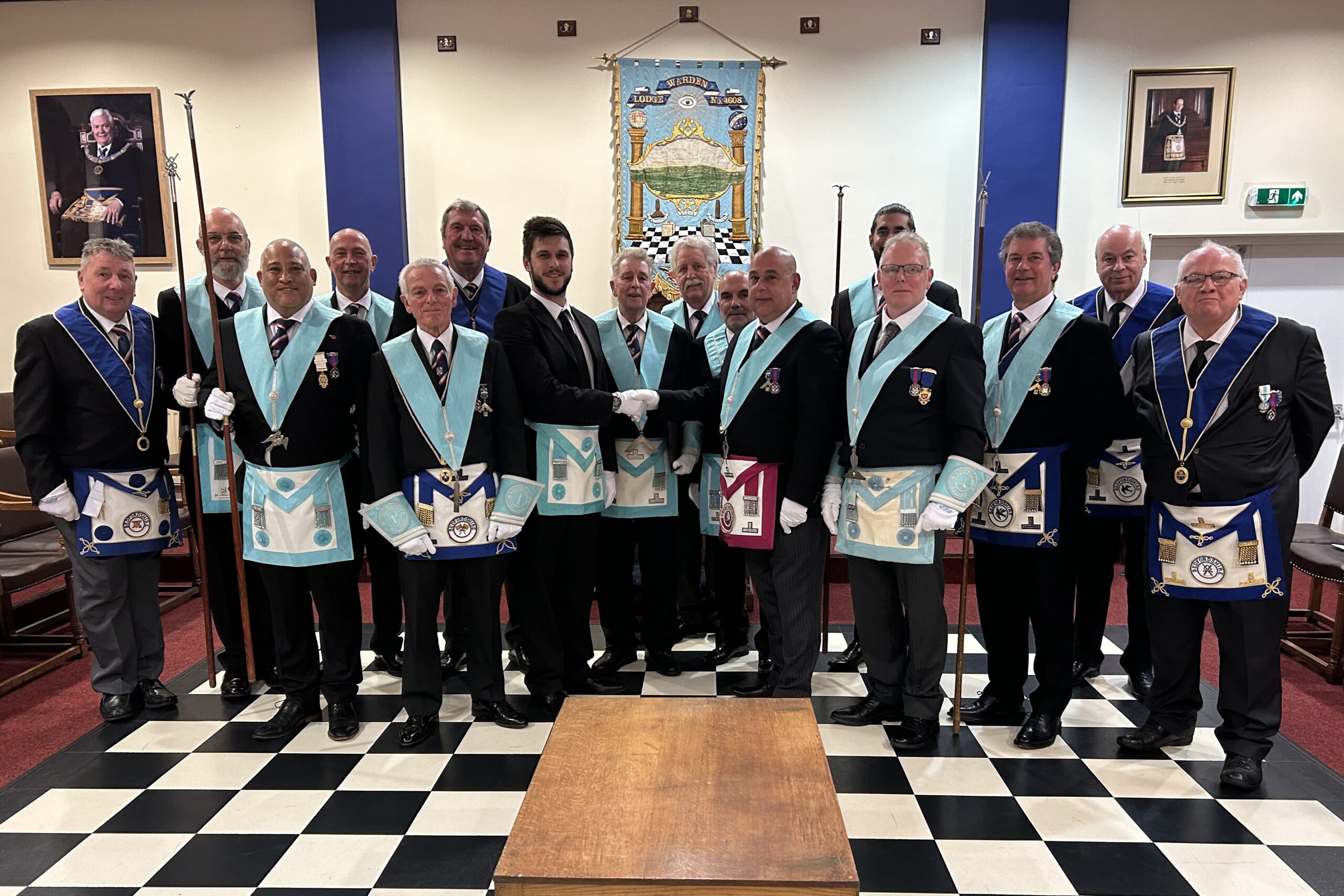 The Warden Lodge Christmas Cracker