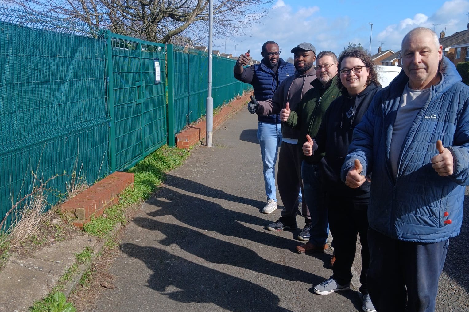 Thistle and Rose 9351 Answer a call for help.